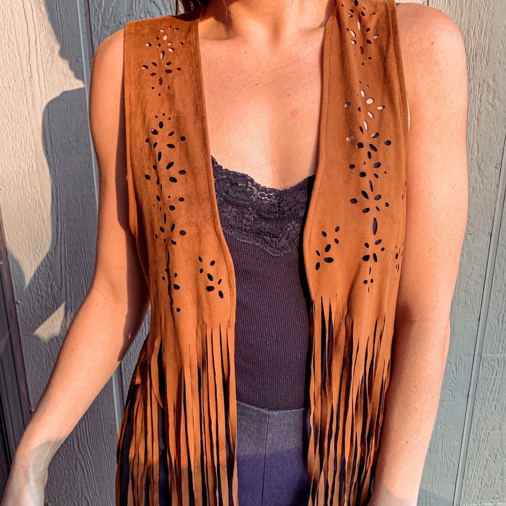 ✨Small Forever 21 Fringe Vest✨